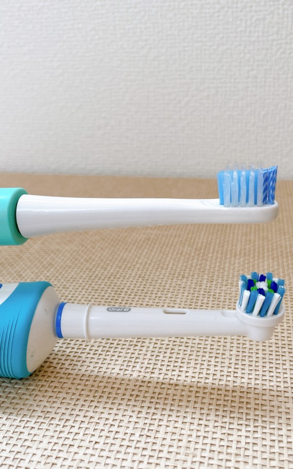 オムロンとオーラルBの電動歯ブラシ比較